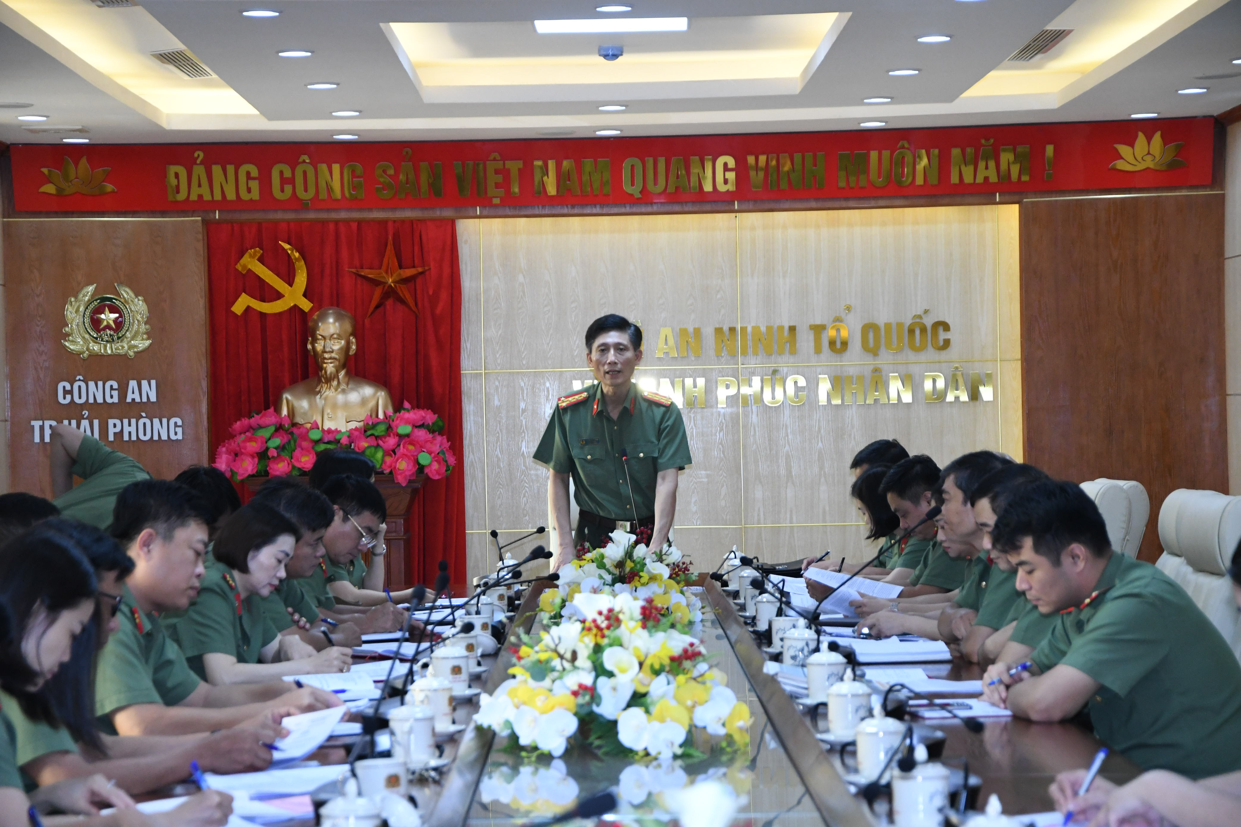 Kiểm tra công tác 6 tháng đầu năm 2022 tại Phòng Công tác Đảng và công tác chính trị 